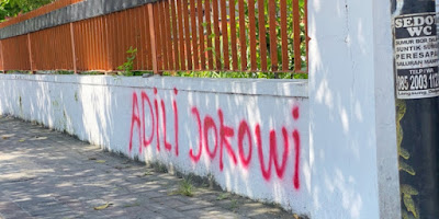 Tulisan Adili Jokowi Curahan Ekspresi Bukan Vandalisme