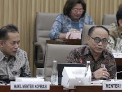 Disentil DPR, Kinerja Budi Arie Seperti Iklan Mobil Diesel Nyaris tak Terdengar