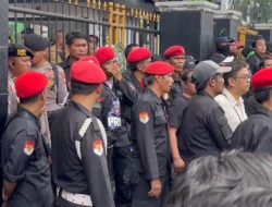 Pasukan Baret Merah Kawal Praperadilan Hasto, tapi Bukan Kopassus