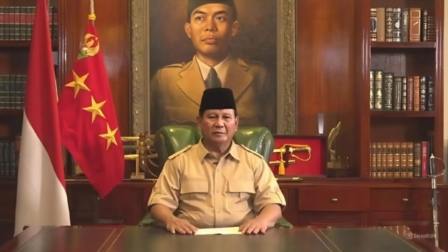 Lepaslah Foto Panglima Besar Jenderal Sudirman, Ganti dengan Foto Jokowi!