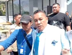 Hotman Paris Dilarikan ke Rumah Sakit, Razman: Mukanya Pucat dan Tak Fokus saat Ditanya!