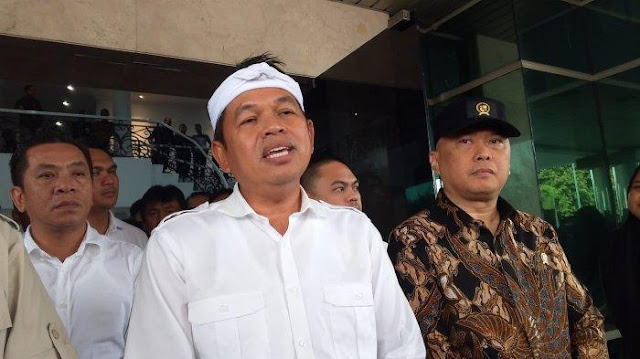 Curhat Dedy Mulyadi, Jadi Gubernur Gini Amat Sekolah Tinggi Bersihin Sampah di Kolong Jembatan