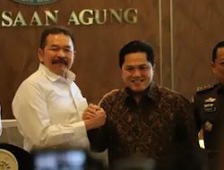 Lobi Erick Thohir ke Kejagung Sampai Tengah Malam Membuahkan Hasil, Feri Amsari: Harus Mundur!