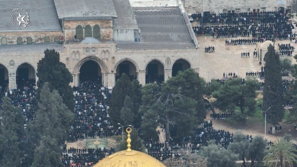 Ketegangan Meningkat Selama Ramadan, Pasukan Israel Rampas Toa Masjid Al-Aqsa