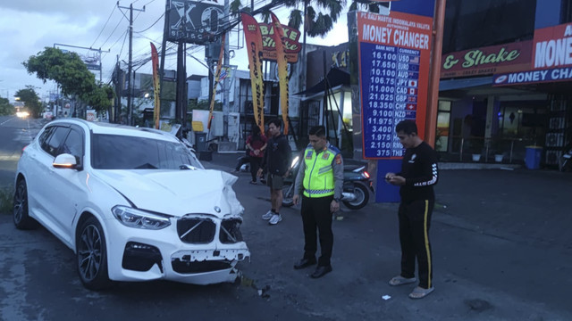 Bule Rusia di Bali Nyetir BMW Sambil Mabuk dan Ngebut lalu Tabrak Mahasiswa hingga Tewas