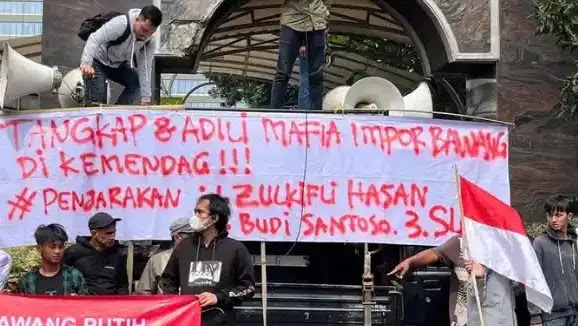 Dugaan Mafia Impor Bawang Putih Kemendag Diadukan ke Kejagung: Penjarakan Zulhas Cs!