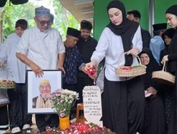 Sedih, Mona Ratuliu Ceritakan Detik-detik Ayahnya Meninggal Dunia Usai Wudhu Mau Salat Tahajud