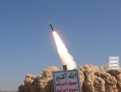 Rudalnya Tembus Bandara Ben Gurion Tel Aviv, Houthi: Itu Peringatan