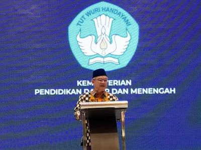 Guru Honorer Terima Bantuan Rp 300 Ribu mulai Bulan Depan
