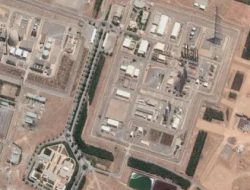 Israel Bombardir Reaktor Nuklir Iran di Arak dan Natanz