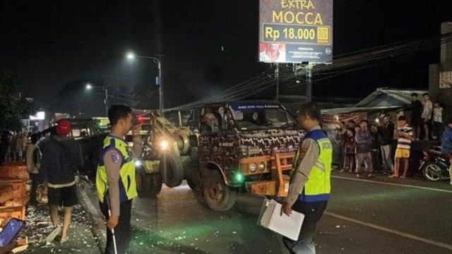 Gempar Ratusan Mayat Berceceran di Jalan Raya Cikoneng Ciamis, Sopir Mitsubishi L300 Pingsan!