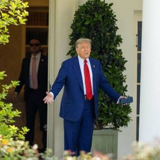 Usai Bom Iran, Trump Panik Ingin Seluruh Warga AS di Timur Tengah Dievakuasi