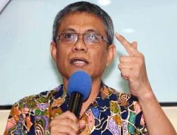 Ekonom Senior Didik Rachbini soal Blokir Rekening: Pimpinan PPATK Tidak Kompeten, Pecat Saja!