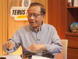 Soroti Korupsi Jelang HUT RI, Mahfud MD Bongkar Teori Politik Joko Tingkir Prabowo