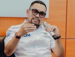 Warganet Ngamuk Disebut Tolol oleh Ahmad Sahroni: Kami yang Gaji, Kami Bosnya!