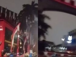 Puluhan Driver Ojol Geruduk Mako Brimob Kwitang Usai Rekan Mereka Dilindas Kendaraan Brimob
