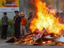 DPR Pilih WFH Hindari Demo? Formappi Murka: Enak Banget Ambil Cuti Saat Rakyat Datang