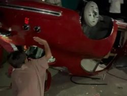 Rumah Sahroni Masih Dijarah Massa, Tesla dan Prosche Dipreteli
