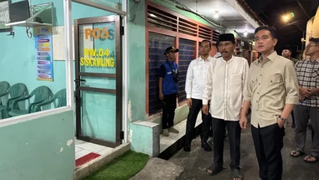 Gibran Pantau Siskamling di Jakarta, Beri Alat-Alat Ronda Malam: Tugas Wapres Downgrade?