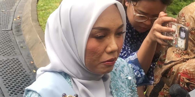 Digadang Jadi Wamenkop, Farida Faricha Tiba di Istana Pakai Kebaya