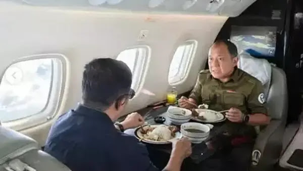 Akbar Faizal Diduga Flexing Naik Private Jet, Netizen: Ini Bukti Anda Tak Konsisten..