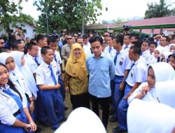 Pesan Wapres Gibran Untuk Siswa Sekolah Rakyat di Palembang: Belajar Mandiri, Pakaian Dicuci Sendiri!