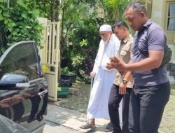 Jokowi Didoakan Abu Bakar Ba’asyir jadi Pembela Islam yang Kuat