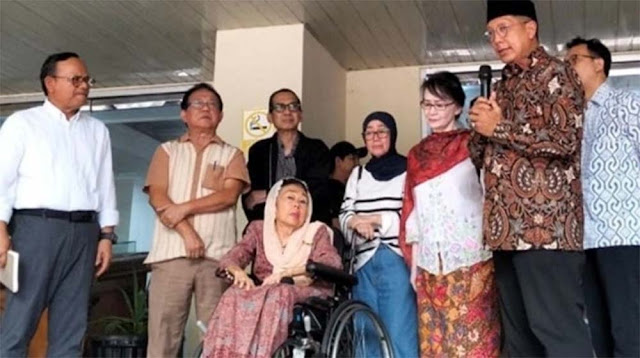 Istri Gus Dur Siap Jadi Penjamin, Polisi Masih Pertimbangkan Penangguhan Penahanan Delpedro Cs