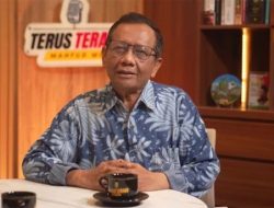 2 Cucu Mahfud MD Jadi Korban Keracunan MBG di Jogja: Muntah-muntah Sampai Dirawat 4 Hari di RS