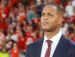 Patrick Kluivert Blokir Kolom Komentar! Ini Alasan Tegasnya yang Bikin Heb