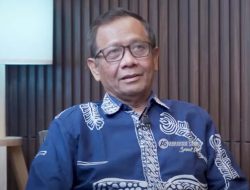 RI Gagal Bayar Utang Kereta Cepat, Mahfud Khawatir China Klaim Natuna Utara?