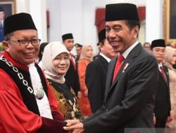 KPK Grebek Kampus di Polandia, Ijazah Hakim MK Era Jokowi Diduga Palsu!