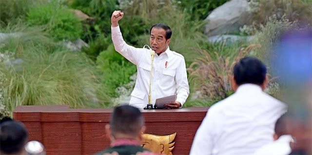 Jokowi Ingin Perpanjang Masa Jabatan? Ini Fakta dan Analisanya