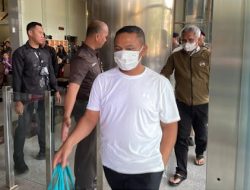 OTT KPK Gagalkan Gubernur Riau Kabur, Ini Identitas dan Modus yang Bikin Heboh