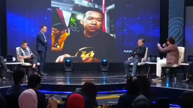 Anak Dumatno Buka Suara: Foto di Ijazah Jokowi Itu Bapak Saya! - Klaim Mengejutkan Rustam Effendi