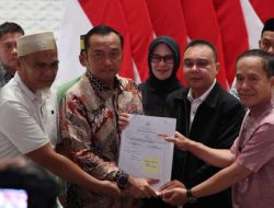 Prabowo Teken Rehabilitasi untuk Dua Guru Luwu Utara