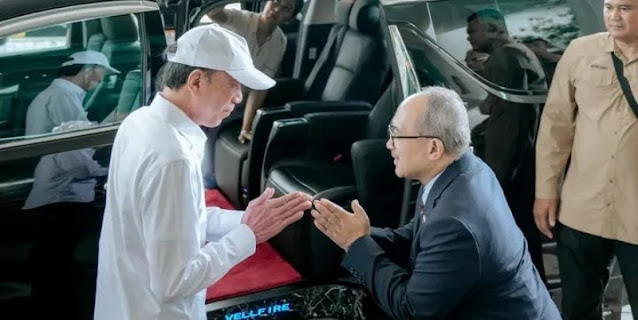 Jokowi ke Singapura Saat Sidang: Sakit Nyata atau Strategi Politik yang Menggemparkan?