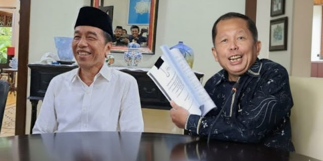 Ijazah Jokowi Masih Gelap, Denny Indrayana Soroti Sikap Beda Mencolok dengan Arsul Sani