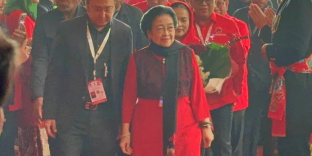 Megawati Tiba di Rakernas PDIP 2026: Didampingi Prananda Prabowo, Apa Isi Tema Satyam Eva Jayate?