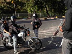 AS Desak Warga Negara-nya Segera Tinggalkan Venezuela: Ancaman Milisi Colectivos & Status Level 4!
