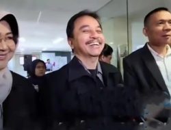 Roy Suryo Bongkar Kejanggalan Ijazah Gibran: Surat Kemendikbud Ini Jadi Sorotan!