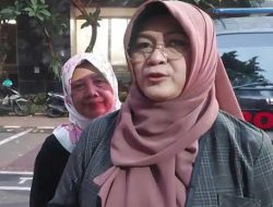 Dokter Tifa Bongkar Diskriminasi Polda Metro Jaya: Mengapa Hanya 3 dari 8 Tersangka Kasus Ijazah Jokowi yang Diperiksa?
