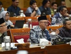 Fakta Mengejutkan dari Mendikdasmen: Banyak Anggota Dewan RI Lulusan Paket C, Ini Peran Krusial PKBM