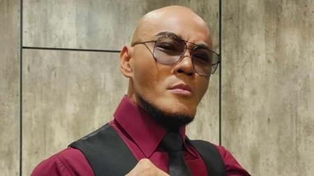 Deddy Corbuzier Bantu Kakek Penjual Es Gabus: Beri Tempat Usaha & Kritik Keras Oknum Aparat!