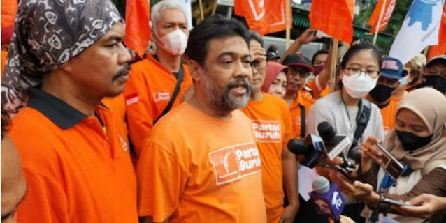 Modus Dirumahkan via WhatsApp Jelang Lebaran: Trik Baru Perusahaan Hindari THR?