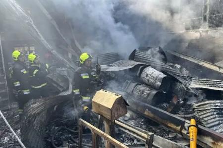 Ledakan Misterius Guncang Teheran: Siapa Dalang Serangan Rudal di Jantung Iran?