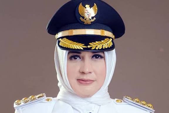 OTT KPK Gegerkan Pekalongan: Bupati Fadia Arafiq Ditangkap, Hartanya Tembus Rp85,6 Miliar!