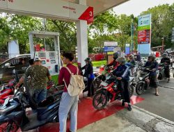 Fakta Mengejutkan di Balik Antrean BBM: DPR Beberkan Penyebab Sebenarnya, Bukan Cuma Panic Buying!
