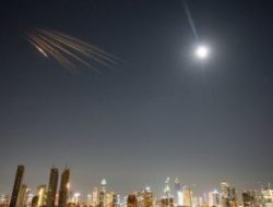 Israel Kehabisan Rudal Penangkis? Ini Ancaman Nyata Rudal & Bom Klaster Iran