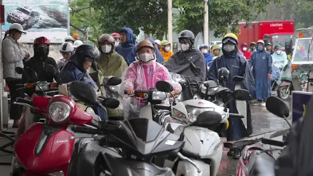 Solar Vietnam Naik 105%! Dampak Konflik Timur Tengah 2026 yang Bikin Warga Beralih ke Sepeda